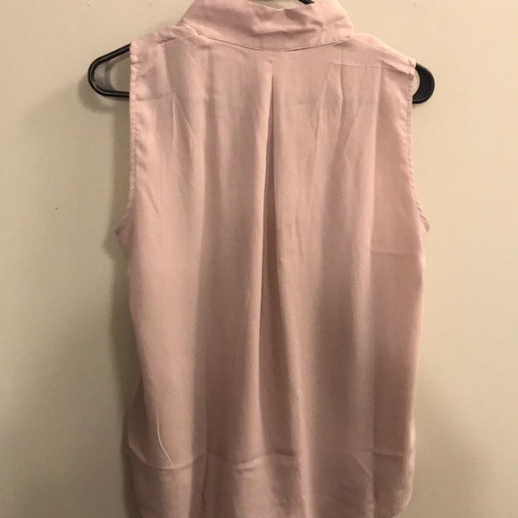 NEW w/o tags H&M dusty pink blouse with tie. US 4 - Picture 6 of 6